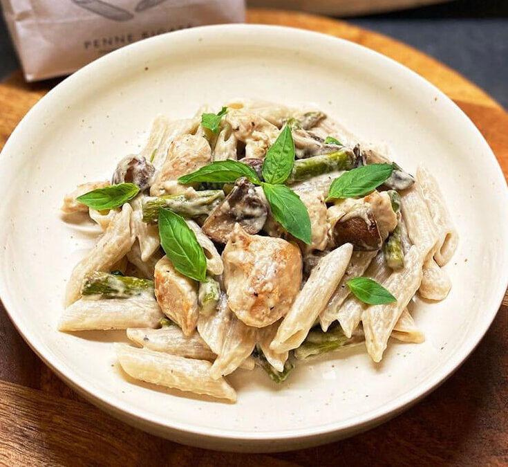 Creamy Chicken, Asparagus and Mushroom Pasta